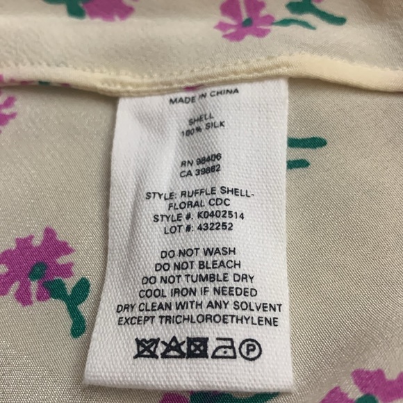 NWOT Theory Floral Silk Top Size Medium - Picture 6 of 7